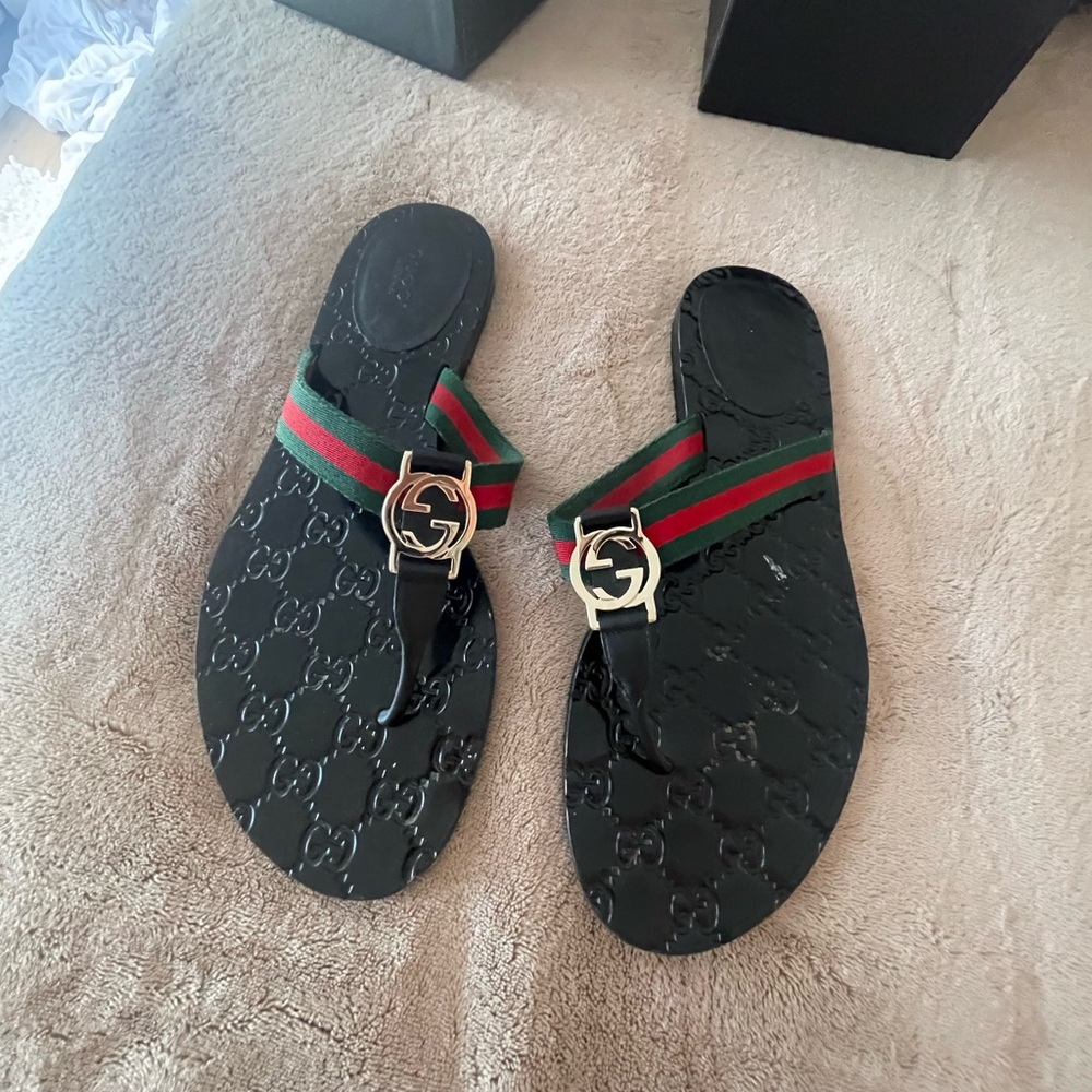 Authentic Gucci flip flops